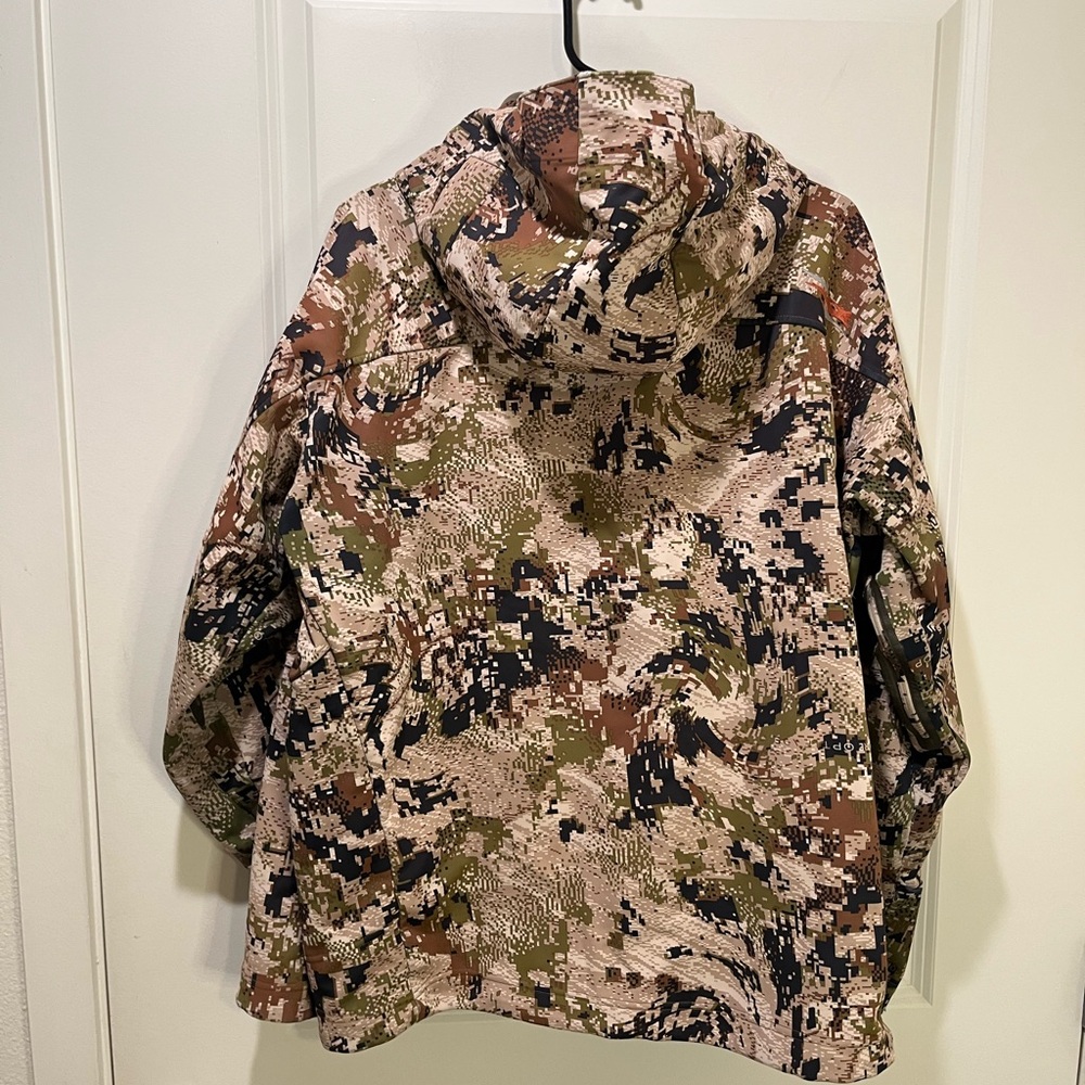 Sitka Gear Men's Camo Windstopper jetstream Jacket -Mossy Green - Picture 13 of 16